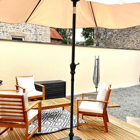 Le Petit Fleur - The Little Flower, Cosy Ferienhaus Saint-Michel-de-Montjoie