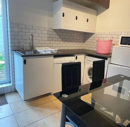 La Petit Fleur - The Little Flower, Cosy Holiday home *